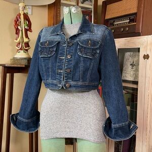 Vintage Y2K Grommet Cropped Faded Blue Jean Denim Jacket Streetwear minimalist